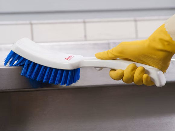 06-brooms-and-brushes-01-brushware-06-hygiene-hand-brush-DishBrush-580x435